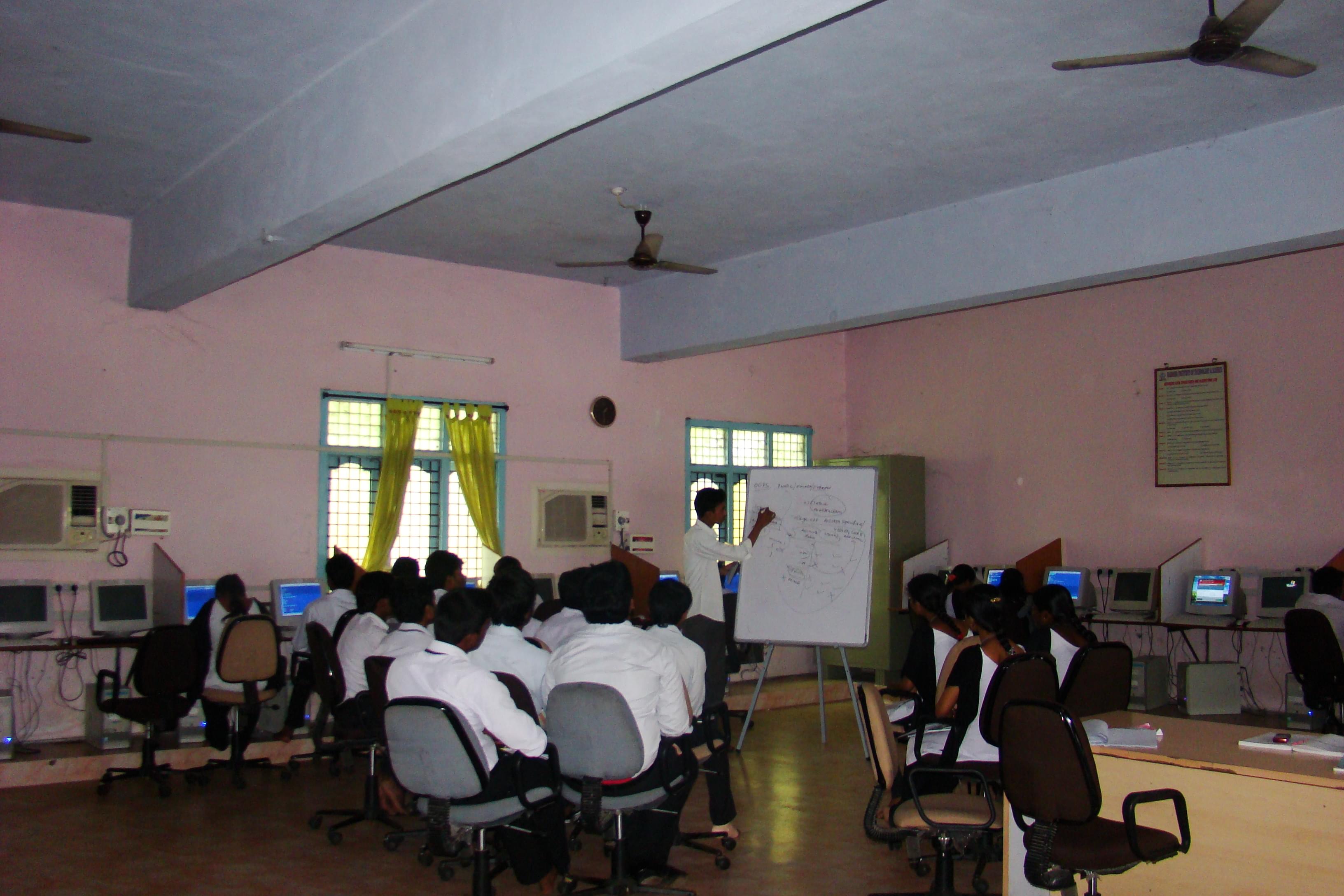Madhira Institute of Technology & Science Suryapet Labs photo 2